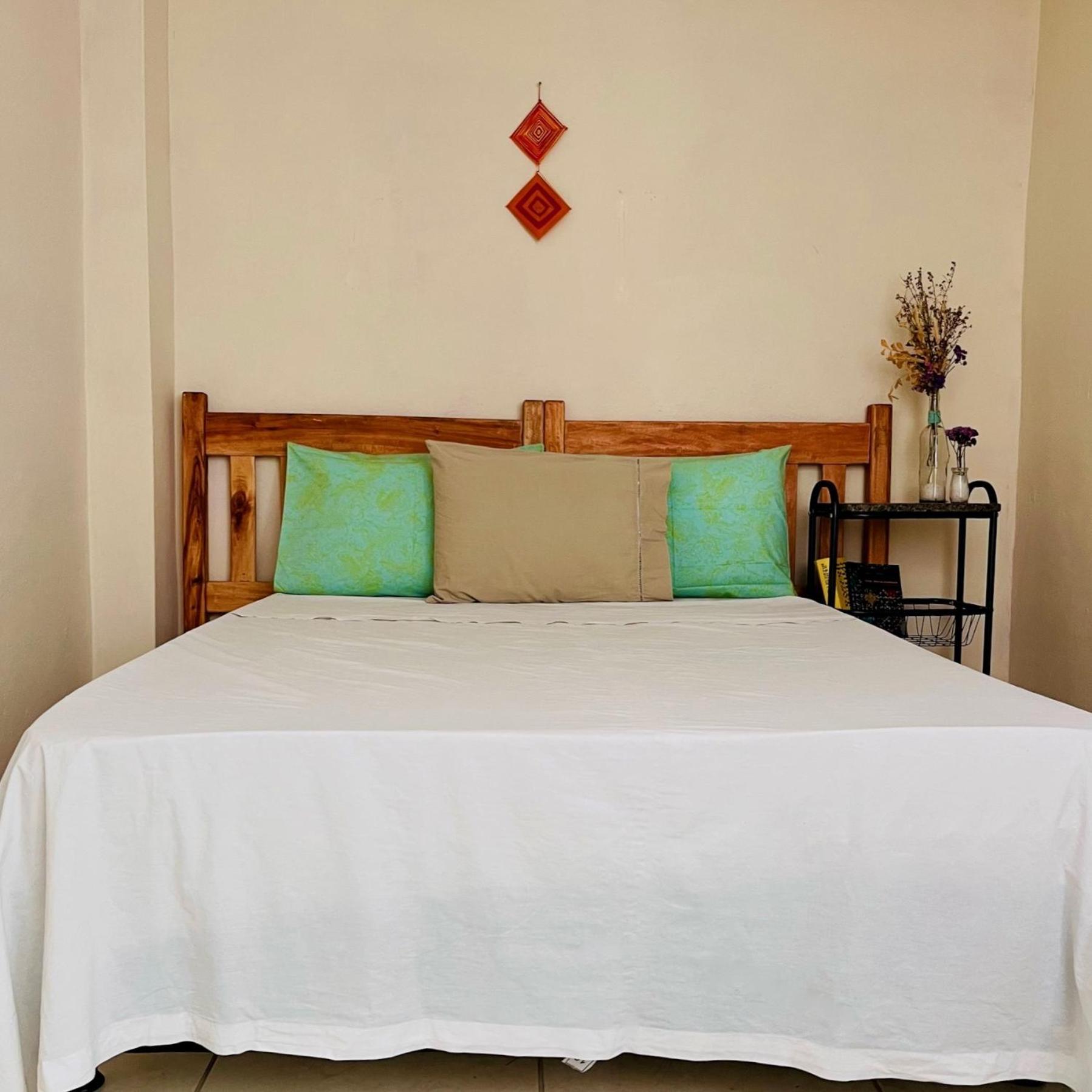 لينكويس Multiverso Hostel المظهر الخارجي الصورة