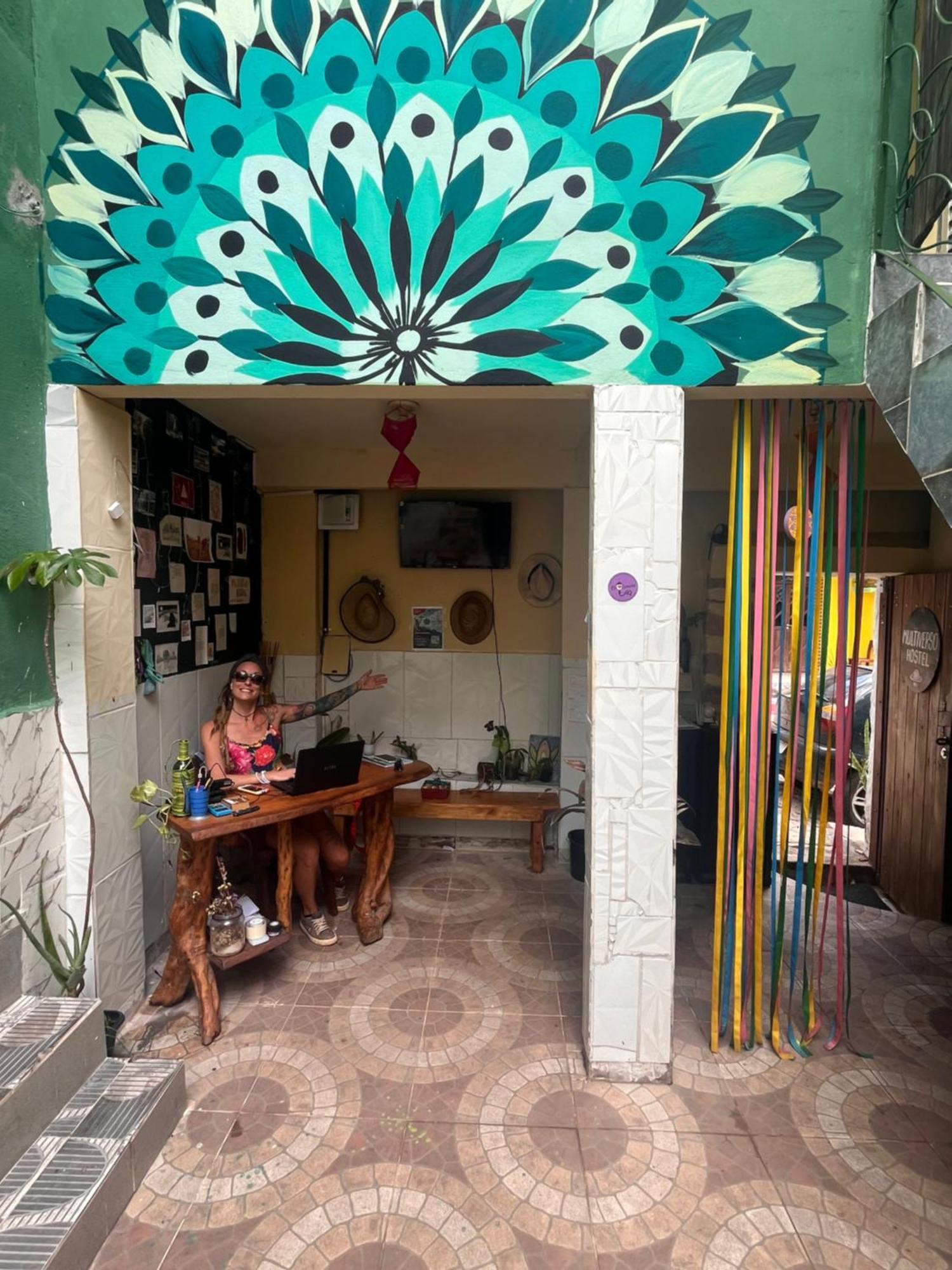 لينكويس Multiverso Hostel المظهر الخارجي الصورة